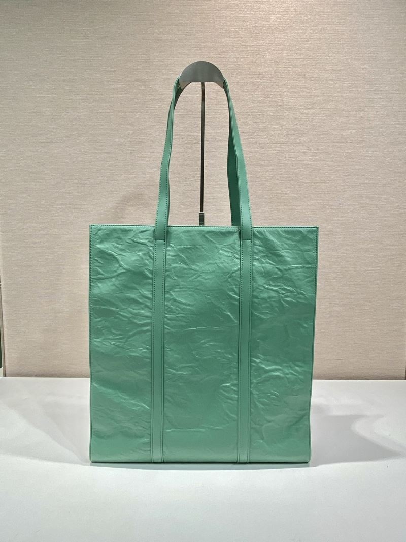 Pra*a tote bags